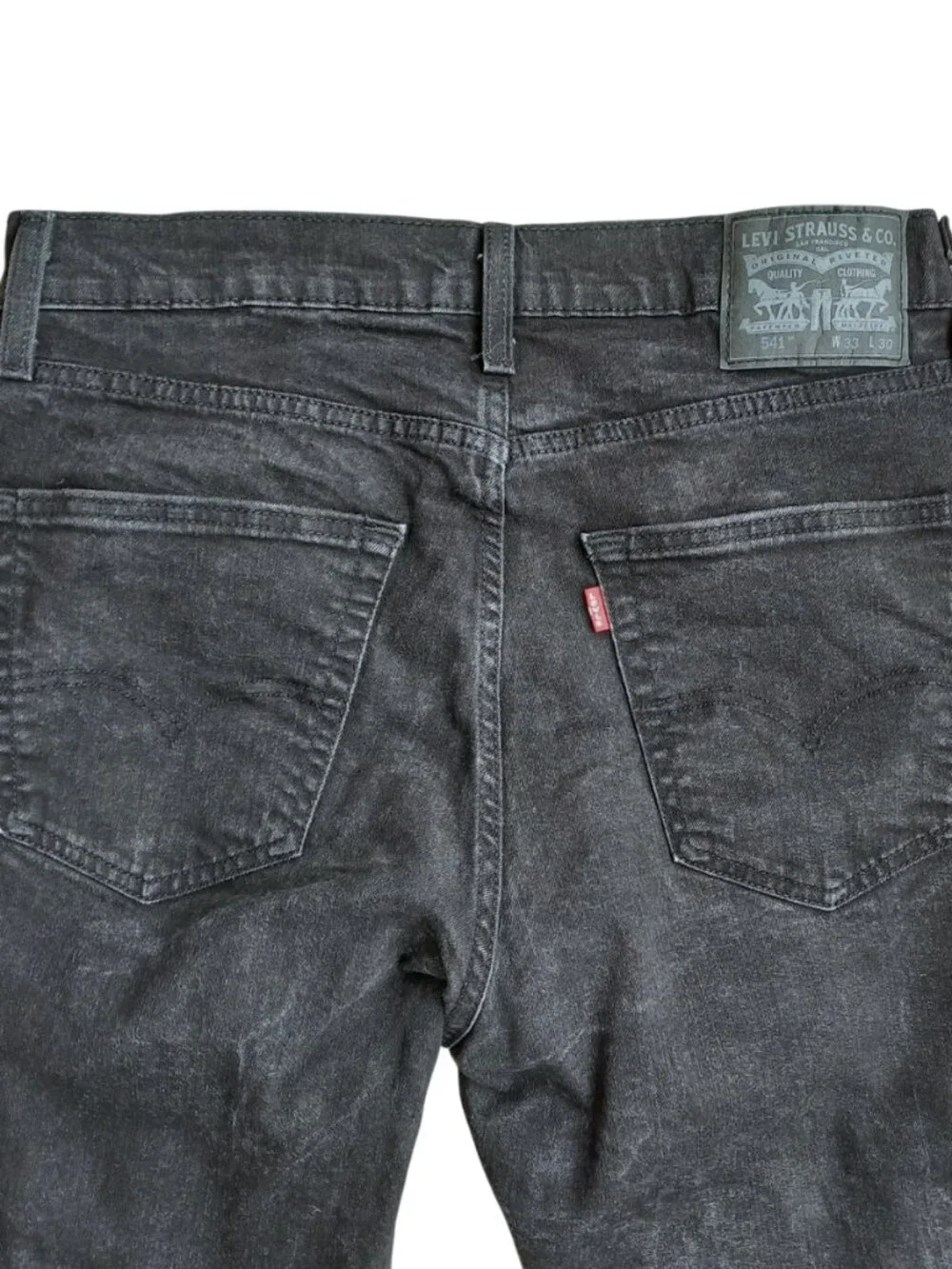 Levi's 541 Athletic Taper Jeans W33 L30 (Size 32 Measured)